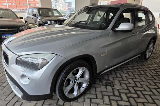 BMW-X1-2.0 16V TURBO GASOLINA SDRIVE20I 4P AUTOMÁTICO BMW-X1-2012