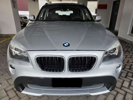 BMW-X1-2012