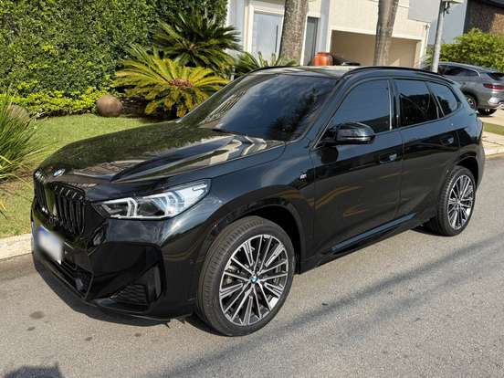 BMW-X1-2024