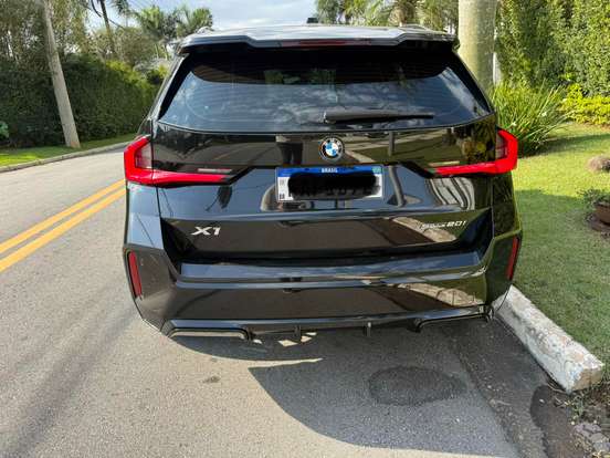BMW-X1-2024