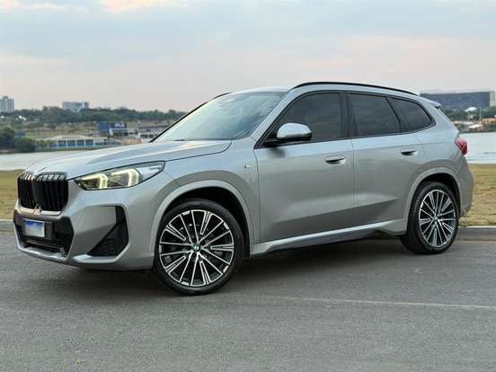 BMW-X1-2023