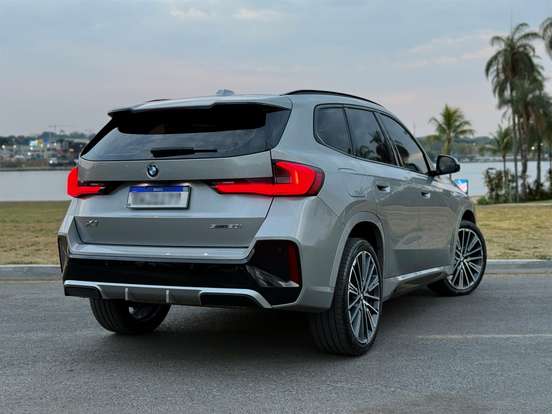 BMW-X1-2023