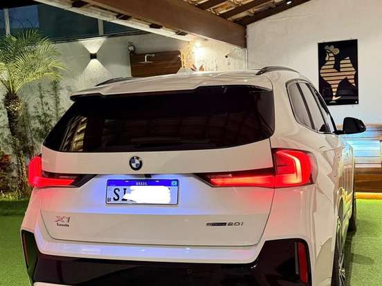 BMW-X1-2.0 16V TURBO GASOLINA SDRIVE20I M SPORT STEPTRONIC BMW-X1-2023