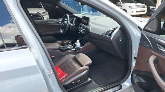 BMW-X4-2024