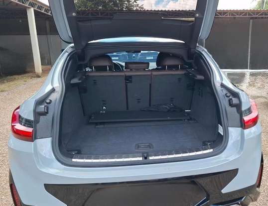 BMW-X4-2024