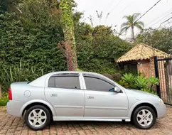 CHEVROLET ASTRA 2.0 MPFI ADVANTAGE 8V FLEX 4P MANUAL CHEVROLET ASTRA 2.0 MPFI ADVANTAGE 8V FLEX 4P MANUAL