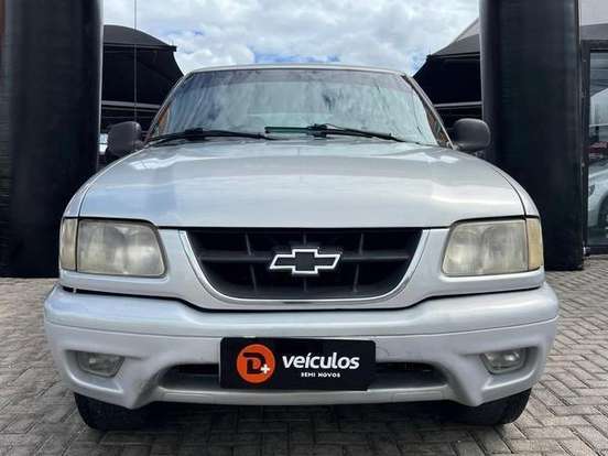 CHEVROLET-BLAZER-2.2 MPFI DLX 4X2 8V GASOLINA 4P MANUAL CHEVROLET-BLAZER-2000