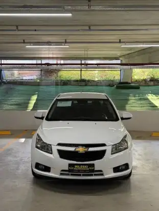 CHEVROLET-CRUZE-2013