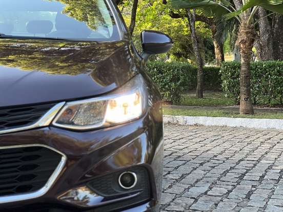 CHEVROLET-CRUZE-2018
