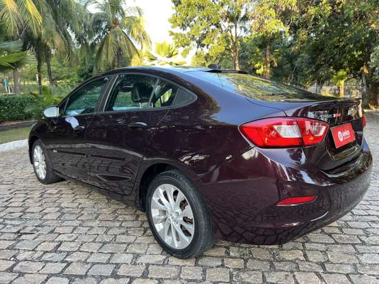CHEVROLET-CRUZE-2018