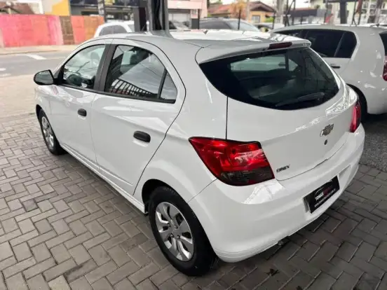 CHEVROLET-ONIX-1.0 MPFI JOY 8V FLEX 4P MANUAL CHEVROLET-ONIX-2019