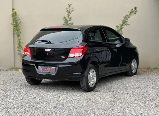 CHEVROLET-ONIX-2017