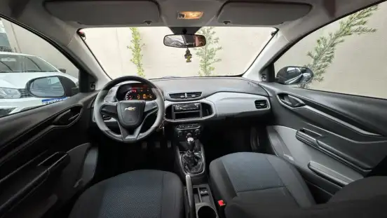 CHEVROLET-ONIX-2017