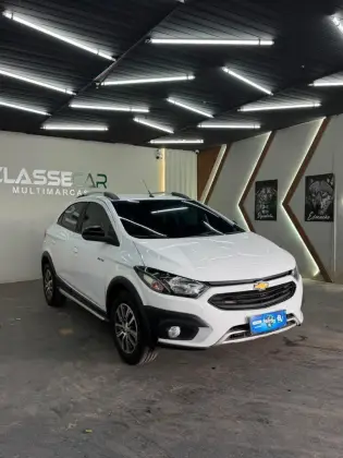 CHEVROLET ONIX 1.4 MPFI ACTIV 8V FLEX 4P AUTOMÁTICO