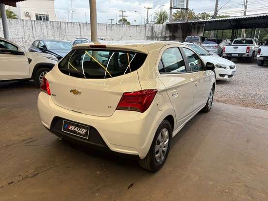 CHEVROLET-ONIX-1.0 MPFI LT 8V FLEX 4P MANUAL CHEVROLET-ONIX-2018