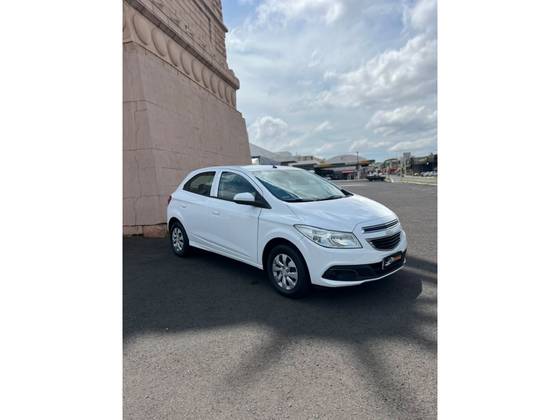 CHEVROLET ONIX 1.0 MPFI LT 8V FLEX 4P MANUAL