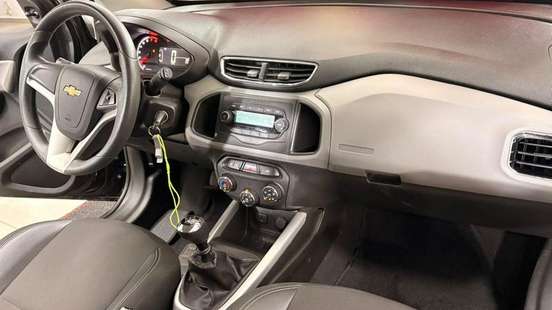 CHEVROLET-ONIX-2019