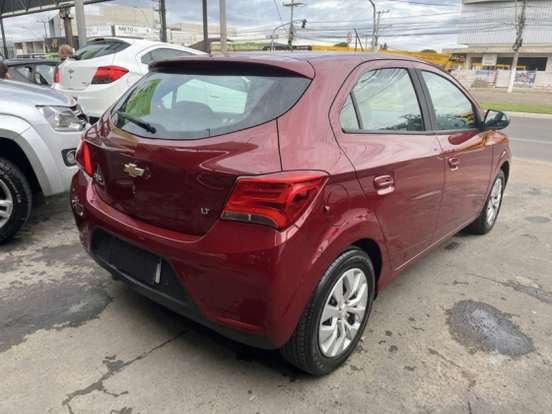 CHEVROLET-ONIX-1.4 MPFI LT 8V FLEX 4P AUTOMÁTICO CHEVROLET-ONIX-2017