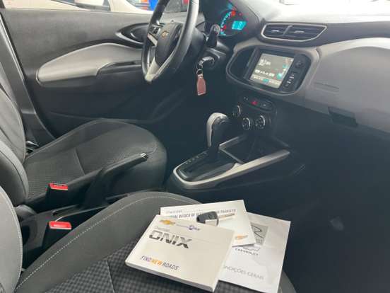 CHEVROLET-ONIX-1.4 MPFI LT 8V FLEX 4P AUTOMÁTICO CHEVROLET-ONIX-2017