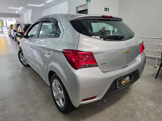 CHEVROLET-ONIX-1.4 MPFI LT 8V FLEX 4P MANUAL CHEVROLET-ONIX-2018