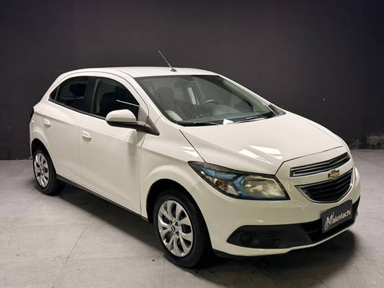 CHEVROLET ONIX 1.4 MPFI LT 8V FLEX 4P MANUAL