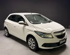 CHEVROLET ONIX 1.4 MPFI LT 8V FLEX 4P MANUAL CHEVROLET ONIX 1.4 MPFI LT 8V FLEX 4P MANUAL