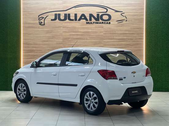 CHEVROLET-ONIX-1.4 MPFI LT 8V FLEX 4P MANUAL CHEVROLET-ONIX-2017