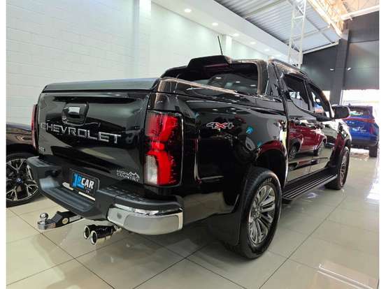 CHEVROLET-S10-2.8 16V TURBO DIESEL HIGH COUNTRY CD 4X4 AUTOMÁTICO CHEVROLET-S10-2025
