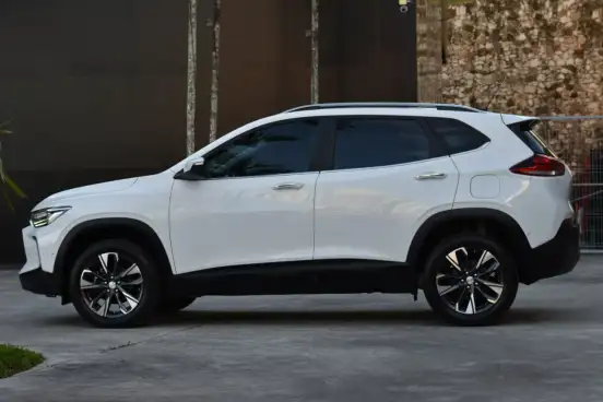 CHEVROLET-TRACKER-2025