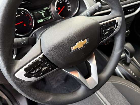 CHEVROLET-TRACKER-2025