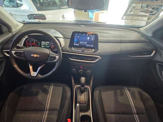CHEVROLET-TRACKER-2024
