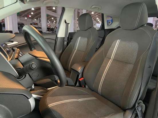 CHEVROLET-TRACKER-2023