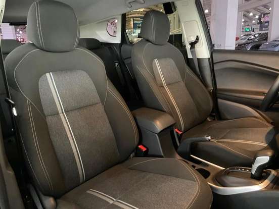 CHEVROLET-TRACKER-2023