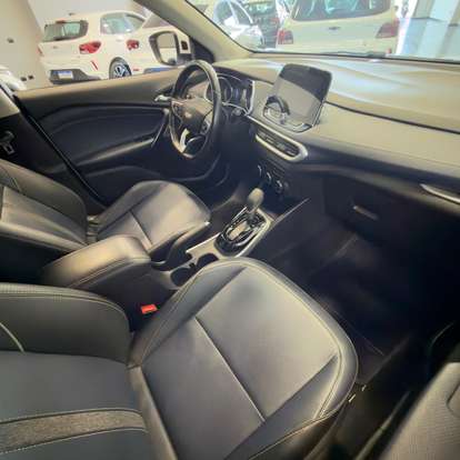 CHEVROLET-TRACKER-2022