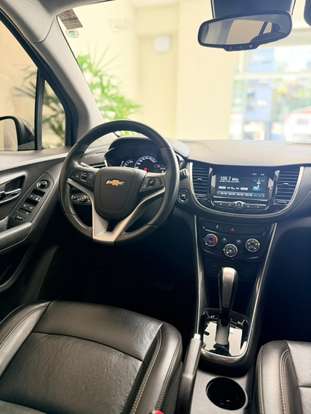 CHEVROLET-TRACKER-2018