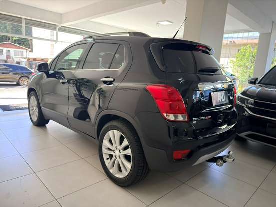 CHEVROLET-TRACKER-2018