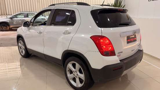 CHEVROLET-TRACKER-2014