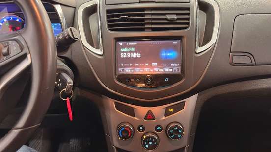 CHEVROLET-TRACKER-2014