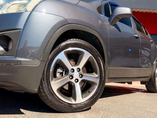 CHEVROLET-TRACKER-2014