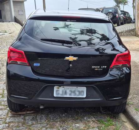 CHEVROLET-ONIX-2016