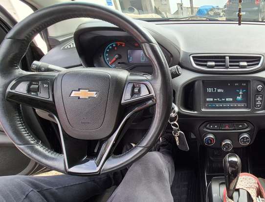 CHEVROLET-ONIX-2016