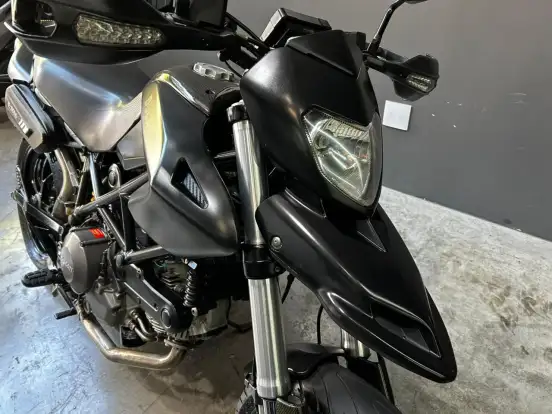 DUCATI-HYPERMOTARD 796-2011