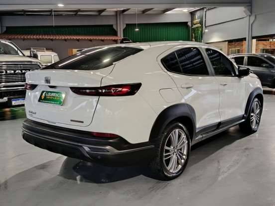 FIAT-FASTBACK-2024