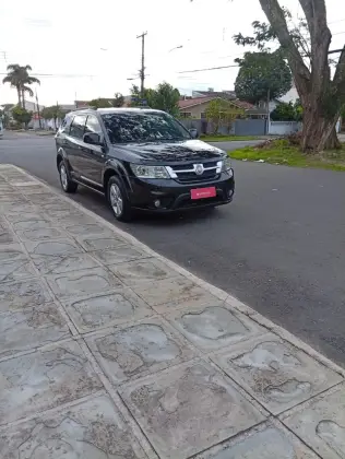 FIAT FREEMONT 2.4 PRECISION 16V GASOLINA 4P AUTOMÁTICO