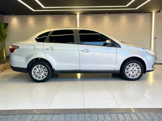 FIAT-GRAND SIENA-1.4 MPI ATTRACTIVE 8V FLEX 4P MANUAL FIAT-GRAND SIENA-2014