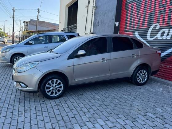 FIAT GRAND SIENA 1.4 MPI ATTRACTIVE 8V FLEX 4P MANUAL