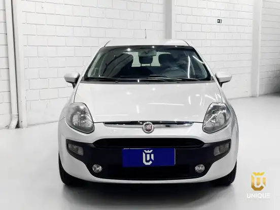 FIAT-PUNTO-2015