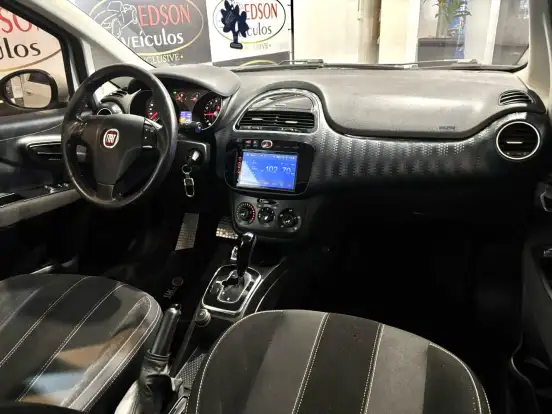 FIAT-PUNTO-1.8 SPORTING 16V FLEX 4P AUTOMATIZADO FIAT-PUNTO-2015