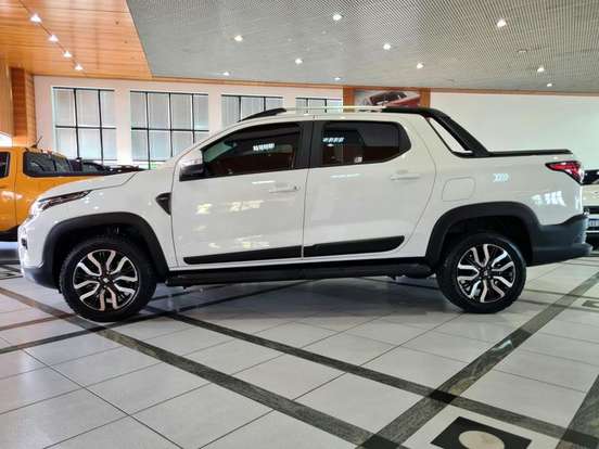 FIAT-STRADA-2024