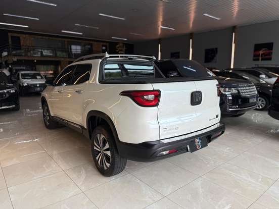 FIAT-TORO-2023